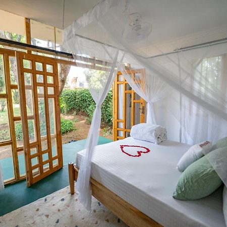 Mkoani Homestay Moshi Bagian luar foto