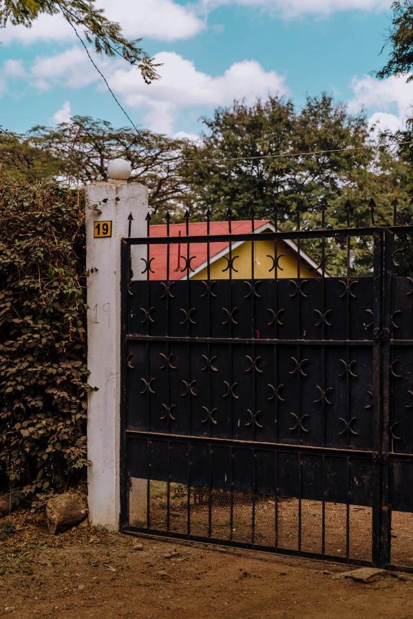 Mkoani Homestay Moshi Bagian luar foto