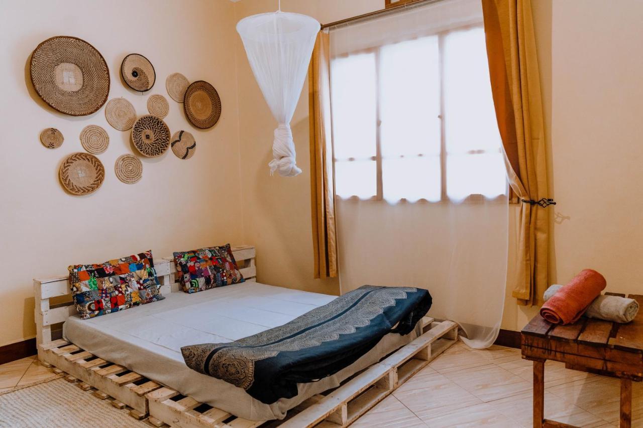 Mkoani Homestay Moshi Bagian luar foto
