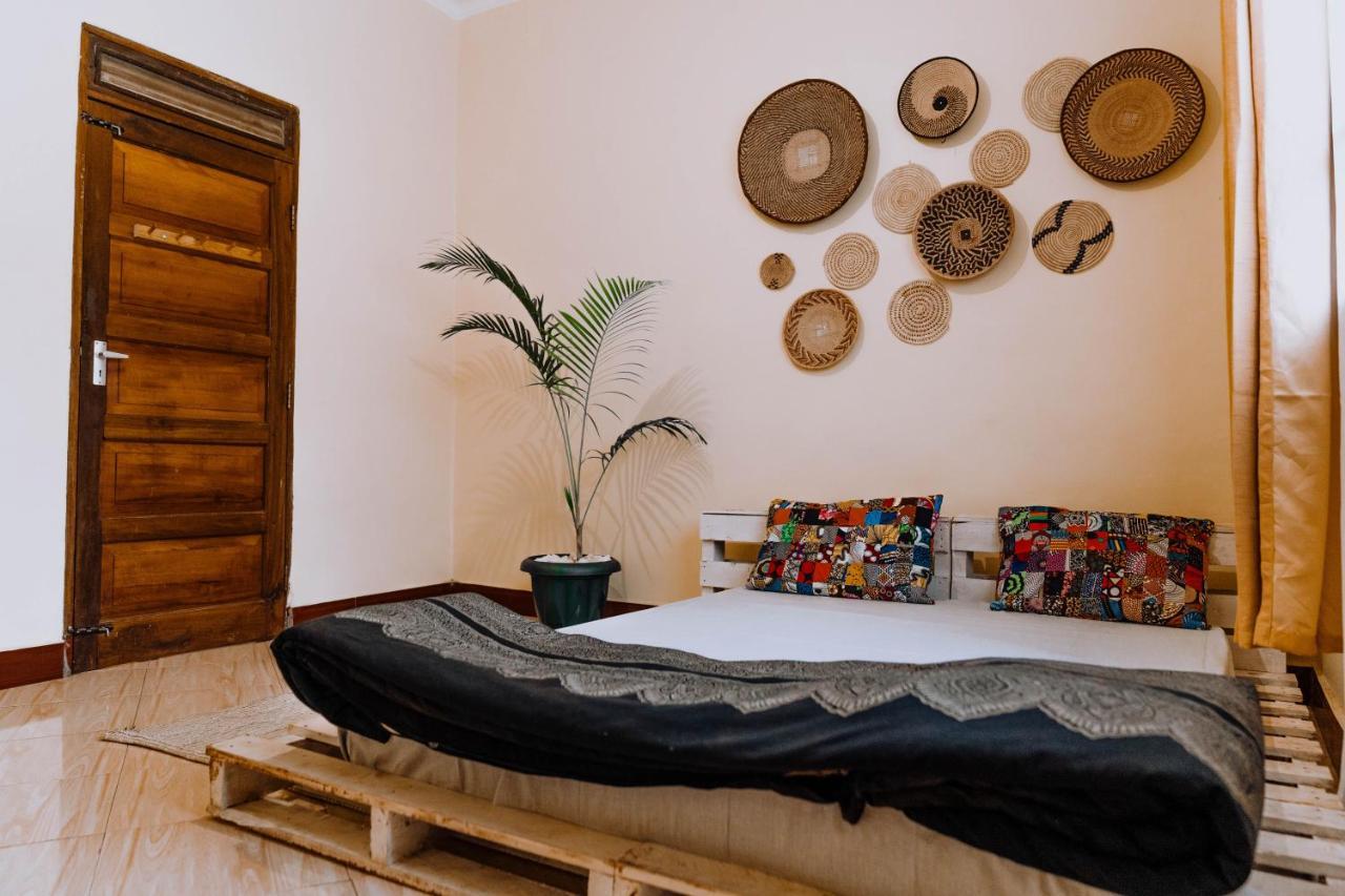 Mkoani Homestay Moshi Bagian luar foto