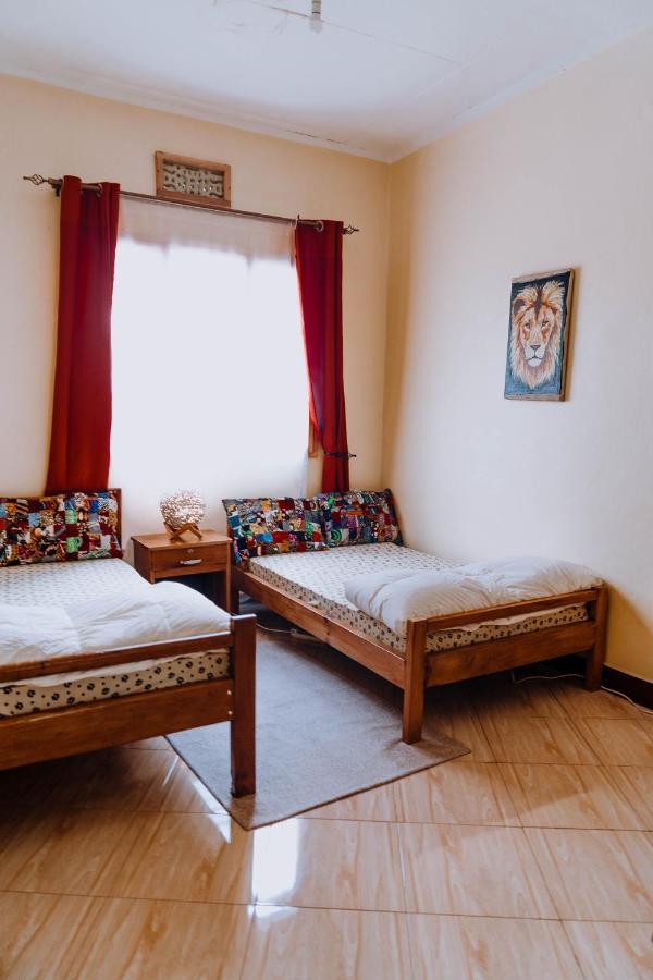 Mkoani Homestay Moshi Bagian luar foto